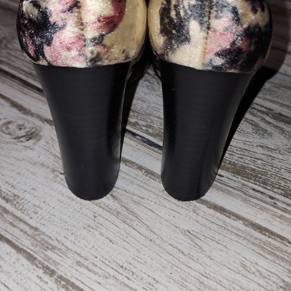 Report Floral Velour Liria stacked heel Size 7.5 - Picture 6 of 11